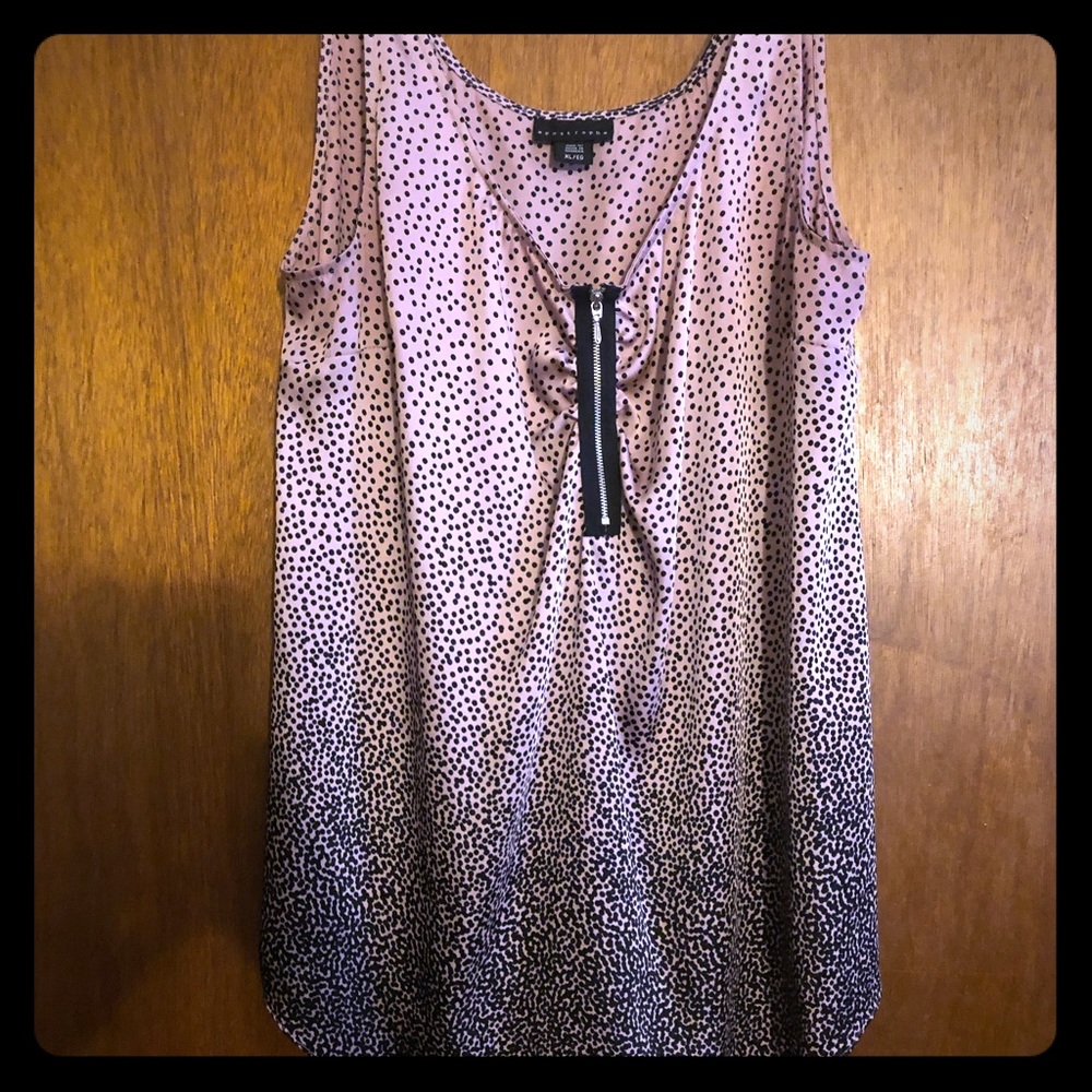 Woman’s dressy tank top